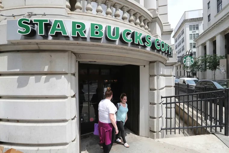 A Starbucks at 10th and Chestnut Streets in Center City. According to a memo obtained by BuzzFeed News, Starbucks baristas are now banned from wearing clothing and accessories that show support for the Black Lives Matters movement.