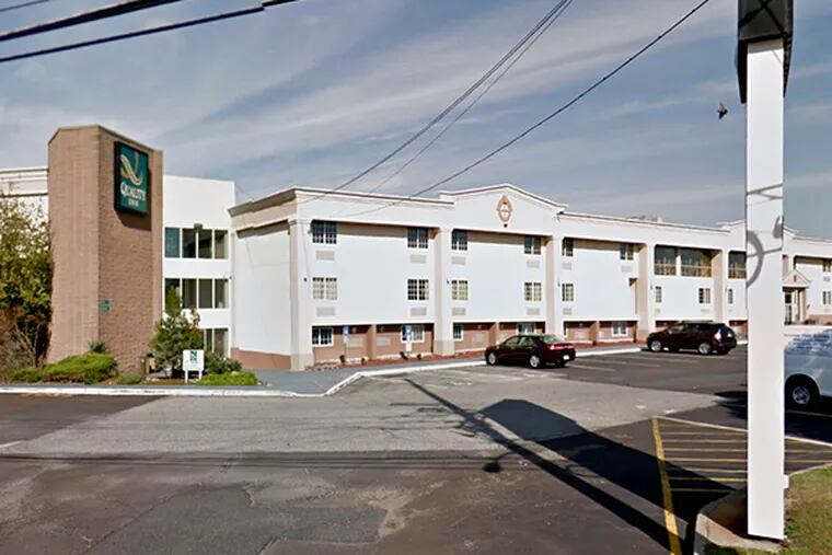 A body was found outside the Quality Inn in Maple Shade, N.J. (Image via google maps)