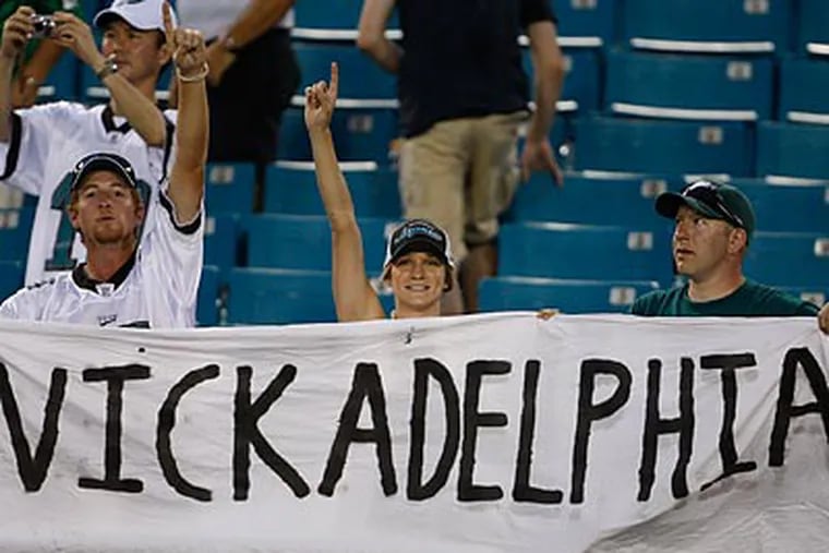 Eagles fans were out in force in Jacksonville supporting Michael Vick. (Ron Cortes/Staff Photographer)