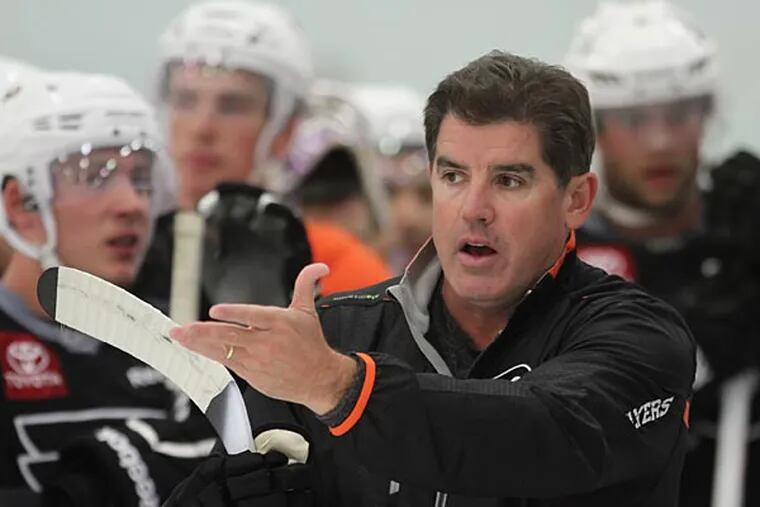 Flyers head coach Peter Laviolette. (Michael Bryant/Staff Photographer)