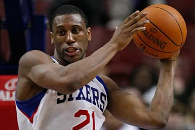 Thaddeus Young scored a game-high 24 points in the Sixers' 105-95 win over the Suns. (Ron Cortes/Staff Photographer)