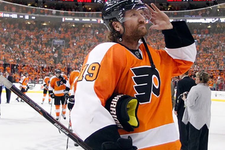 "We want to play, and I'm sure the owners want to see us on the ice," Scott Hartnell said. (Yong Kim/Staff file photo)