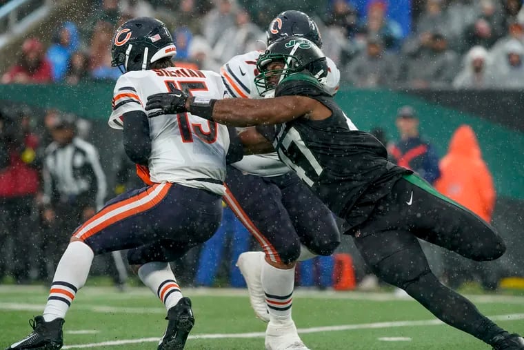 Former New York Jets defensive end Bryce Huff, pictured against the Chicago Bears in 2022, joins the Eagles after a career high 10 sacks in 2023.