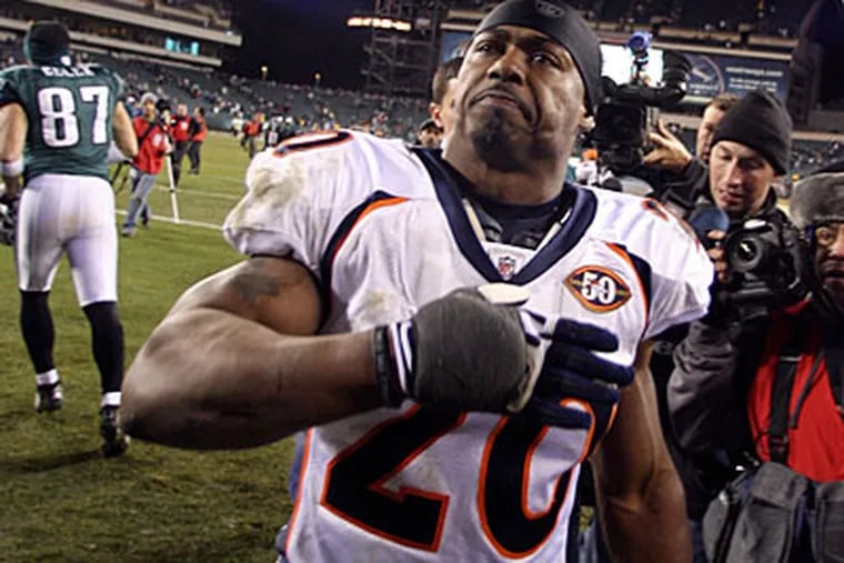 Brian Dawkins left the Eagles for Denver via free agency after the 2008 season. (Yong Kim/Staff file photo)