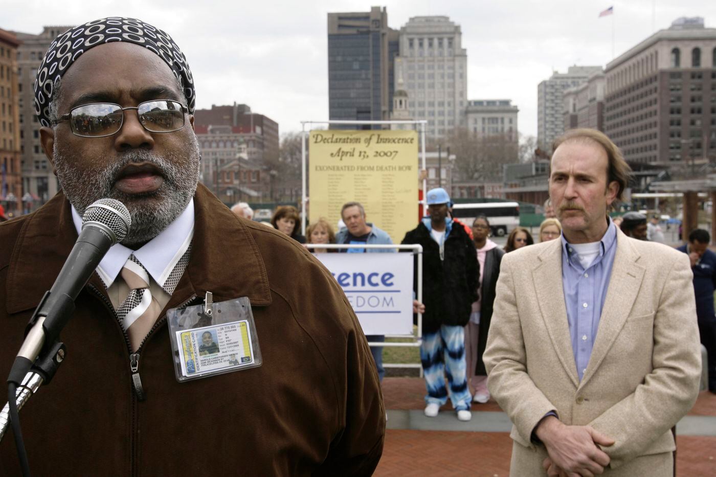 Harold Wilson (left), sentenced to die for a triple murder, and Ray Krone, who spent 10 years in an Arizona prison for a homicide — both exonerated by DNA evidence — at a rally on Independence Mall in April 2007 calling for a moratorium on capital punishment in Pennsylvania.