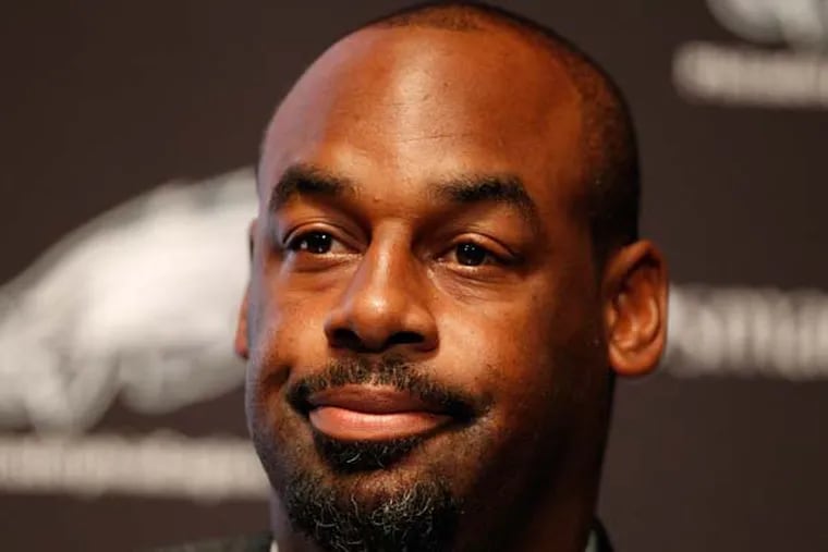 Former Eagles quarterback Donovan McNabb is not happy with plans to unretire the No. 44 at his alma mater, Syracuse University. (David Maialetti / Staff Photographer file photo)
