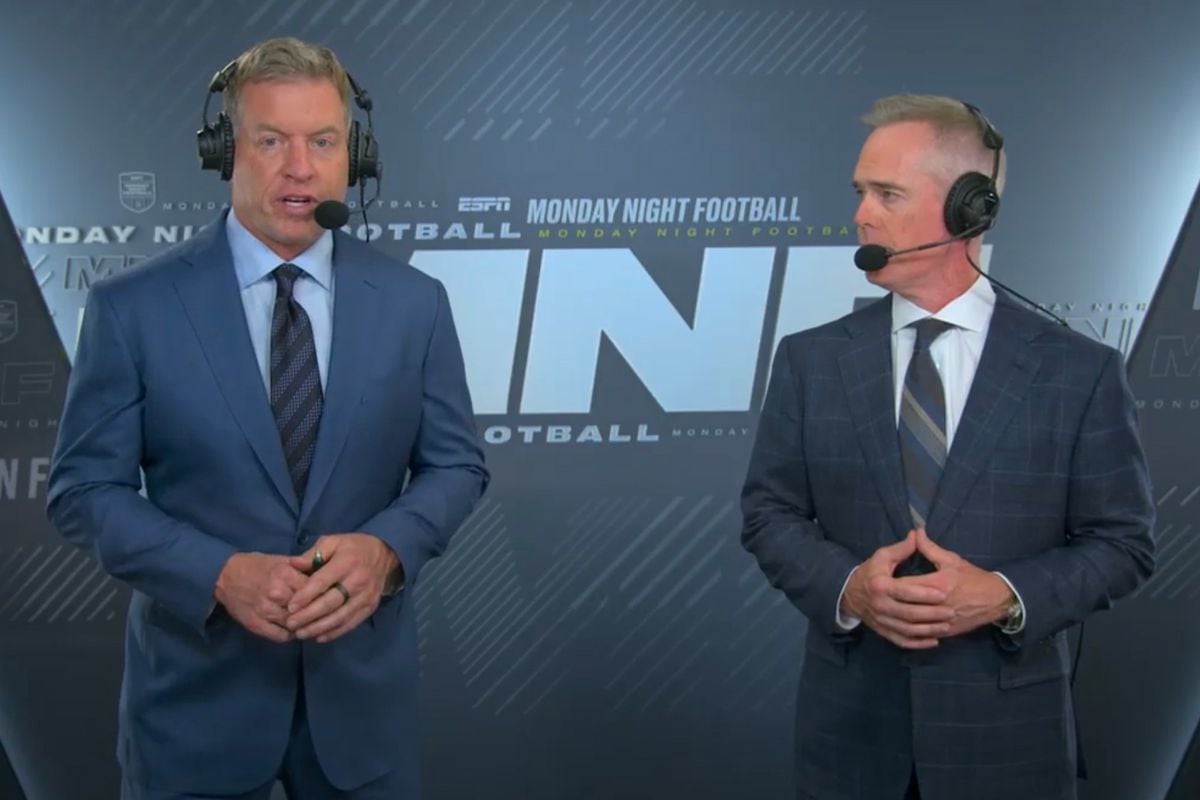 ESPN's Troy Aikman and Joe Buck shine during Eagles-Vikings on 'Monday  Night Football'