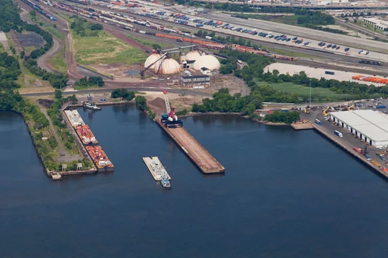 Plans envision Pier 122 (center, with crane) as the destination for 60,000 tons of fertilizer a year. (Philadelphia Regional Port Authority)