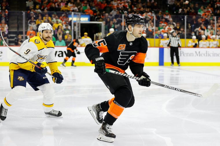 Flyers left wing James van Riemsdyk, who is in the final year of his contract, was shockingly not moved at the trade deadline.
