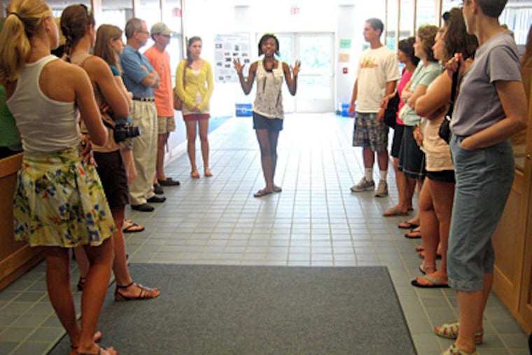 Offering a student perspective on campus life, college admissions ambassador Jazmine Huges (Class of 2012) leads a tour at Connecticut College. (Mike Siegel/The Seattle Times/MCT)