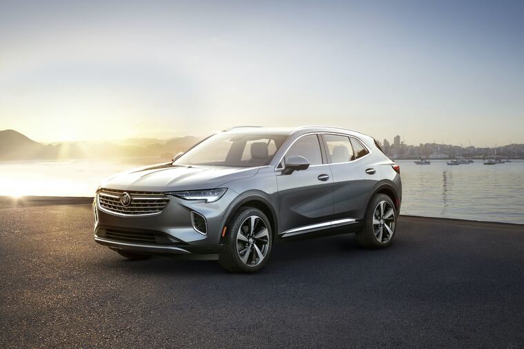 The Buick Envision gets a new look for the 2021 model year. GM definitely has the right designers at the sketchboard, because it's a handsome unit.