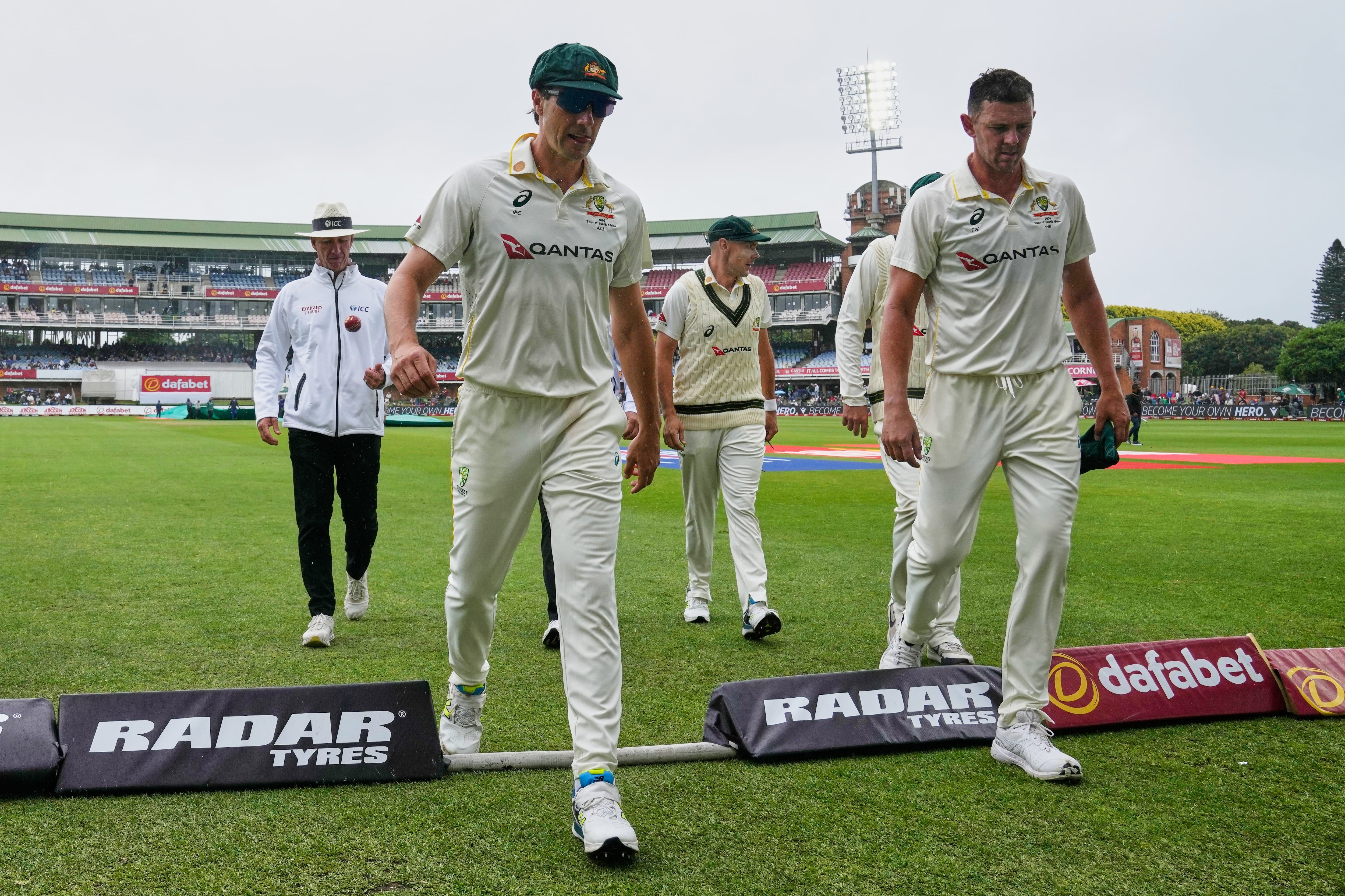 South Africa unbeaten on 11-0 vs Australia as rain stops play on day 1 of 2nd test