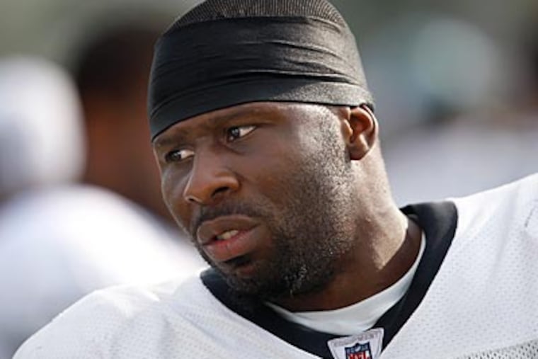 Quintin Mikell is a 30-year-old unrestricted free agent. (David Maialetti/Staff file photo)