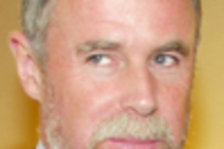 Frank Lindh, the father of John Walker Lindh, ata news conference in 2004. Yesterday, he cited the lighter sentence given to Australian David Hicks in seeking his son's release.