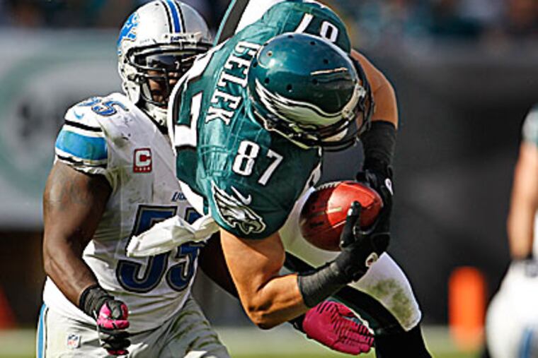 Eagles tight end Brent Celek caught four balls for 33 yards in the loss to the Lions. (Ron Cortes/Staff Photographer)