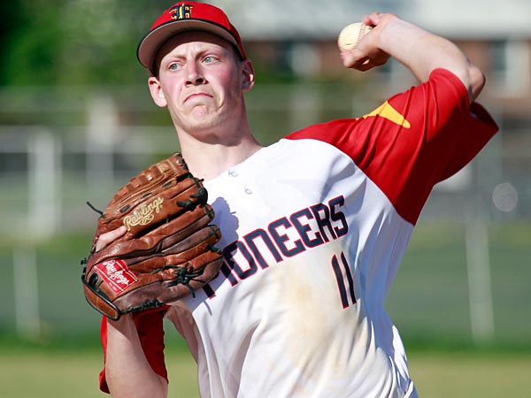 Frankford High School's Tim DiGiorgio pitches during the seventh Inning of a game against Washington High School. Frankford High School defeated Washington High School 7-4 on Friday, May 17.(Akira Suwa / Staff Photographer)