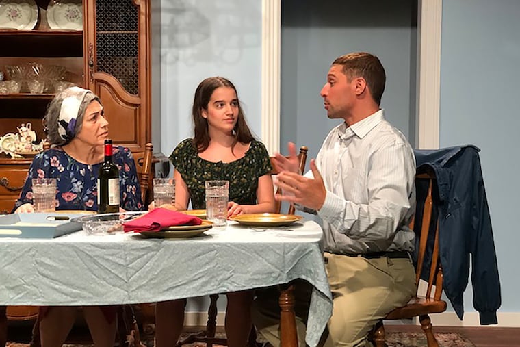 Good Cuban Girls at Teatro del Sol, with (from left) Yajaira Paredes, Lorenza Bernasconi and Frank Nardi Jr.