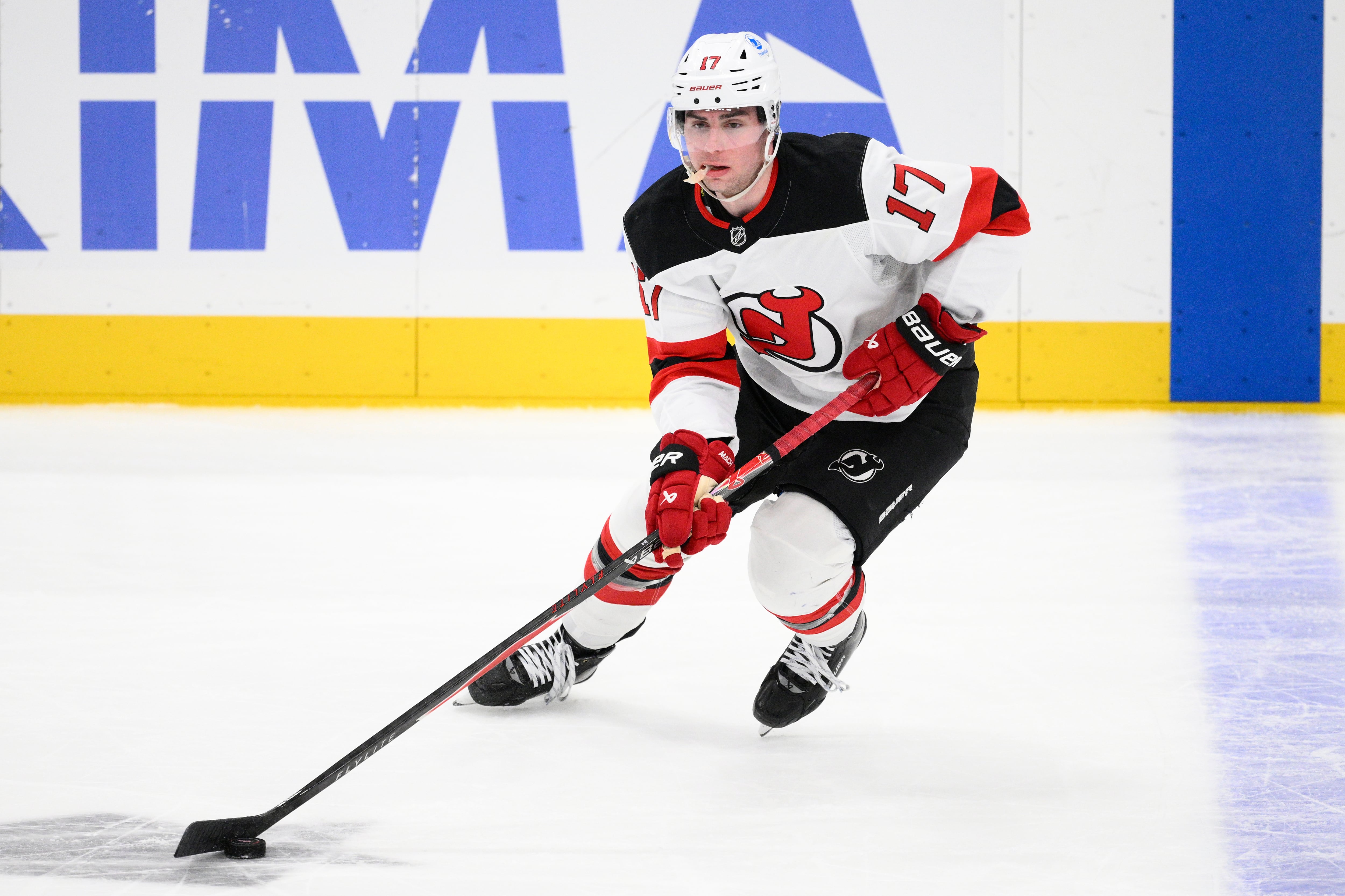 Flames sign Simon Nemec to a 5-year, $36.25M contract after getting him from the Devils