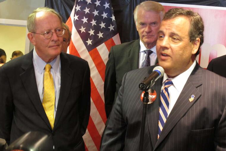 Gov. Christie appears with U.S. Sen. Lamar Alexander (left) and Shelby County Mayor Mark Luttrell in Germantown, Tenn.