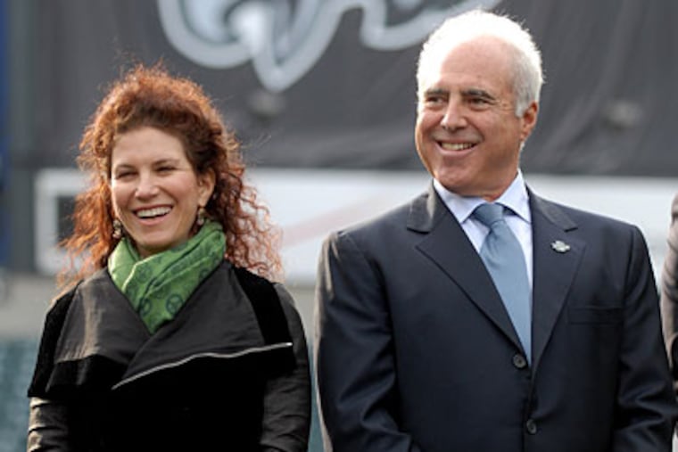Eagles owners Christina and Jeffrey Lurie announced that they plan to end their 20-year marriage. (Tom Gralish/Staff file photo)