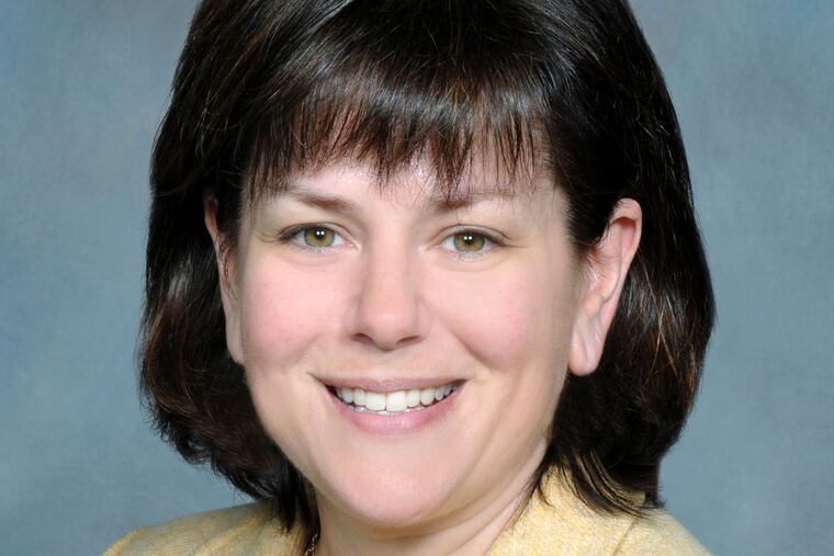 Rochelle L. Cameron has headed airport operations.