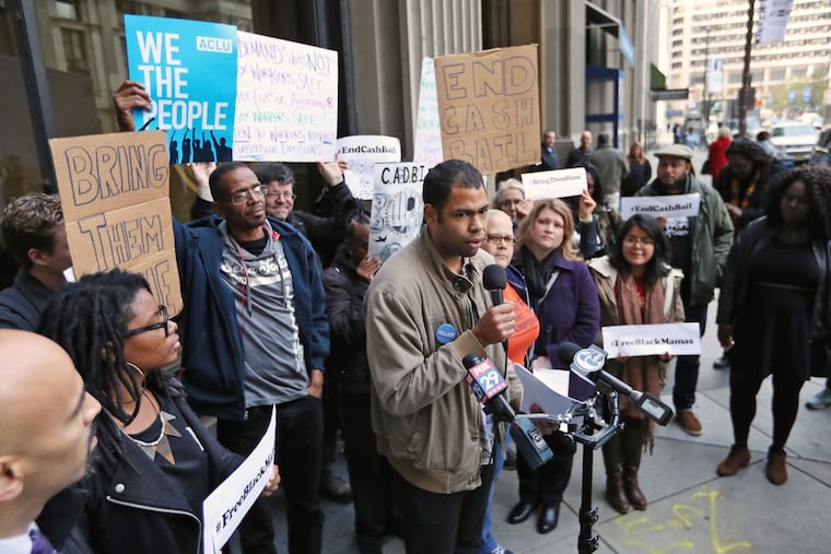 Rick Krajewski, an organizer with Reclaim Philadelphia and a member of the coalition, speaks at a rally outside the District Attorney’s Office on Thursday Nov. 9, 2017.