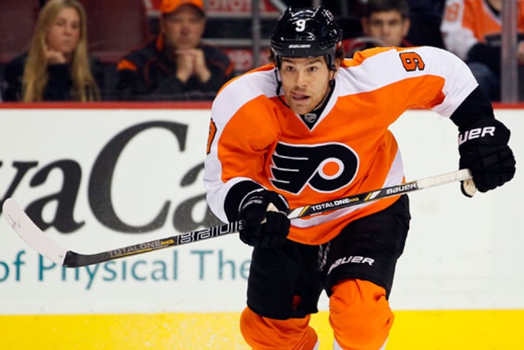 Steve Downie. (Tom Mihalek/AP)