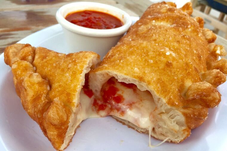 Pizza fritta at Pizzeria Medusa.