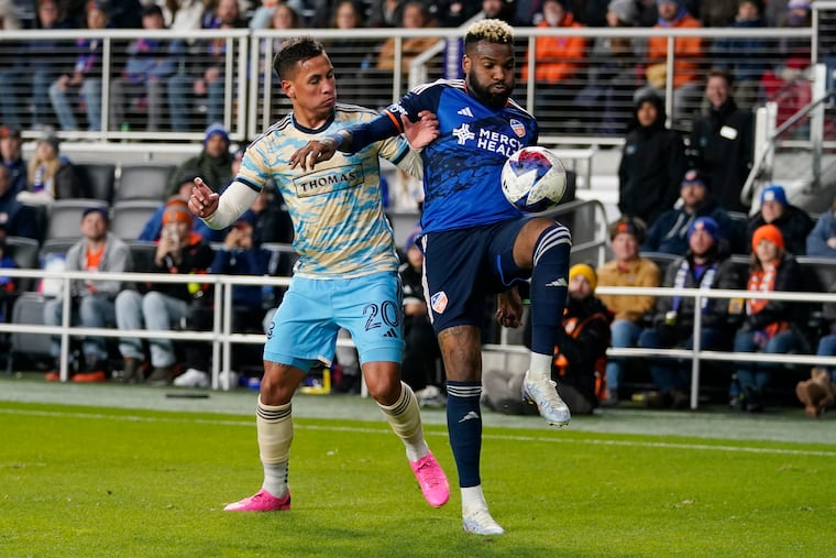 Jesús Bueno (left) in action during the Union's playoff game at Cincinnati last month.