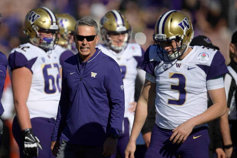 Washington head coach Chris Petersen, citing burnout, is stepping down after Saturday's Las Vegas Bowl against Boise State.