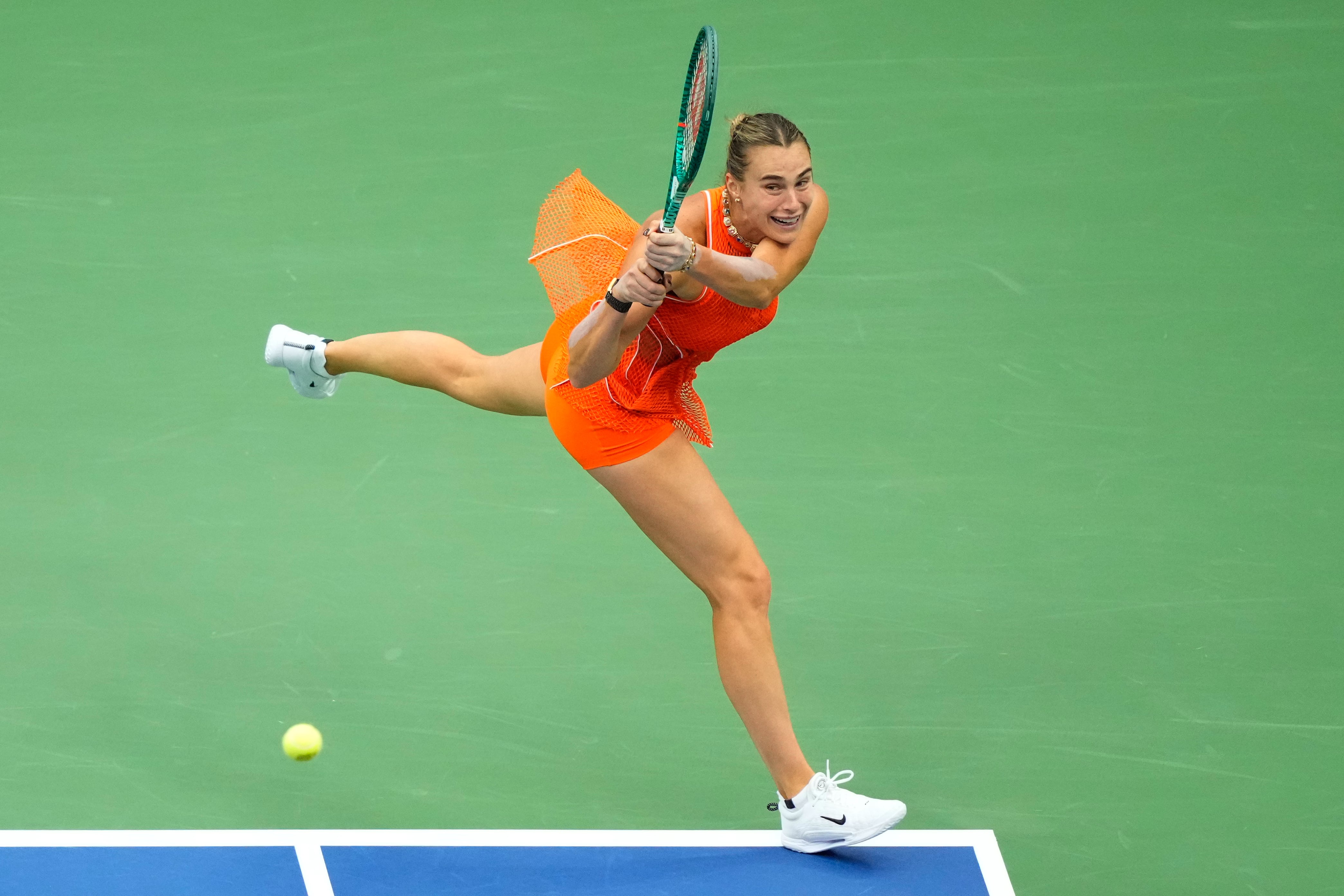 Defending champions Aryna Sabalenka and Carlos Alcaraz reach the US Open quarterfinals