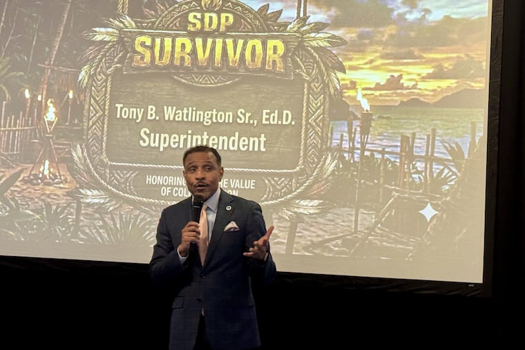 Superintendent Tony B. Watlington Sr. addresses 575 new Philadelphia School District teachers and counselors at High School of the Future.