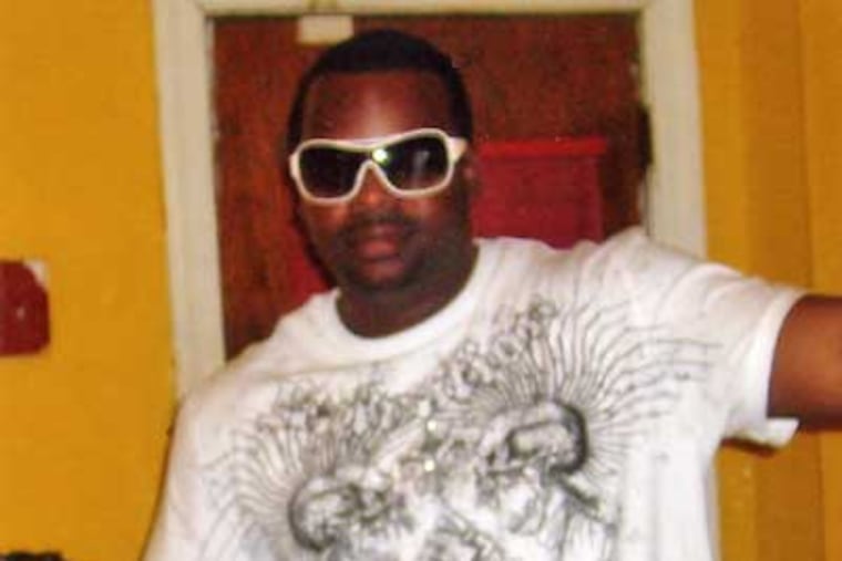 Willie Scott Jr. allegedly shot LaRosa Gonzalez more than 10 times while their young daughter watched.