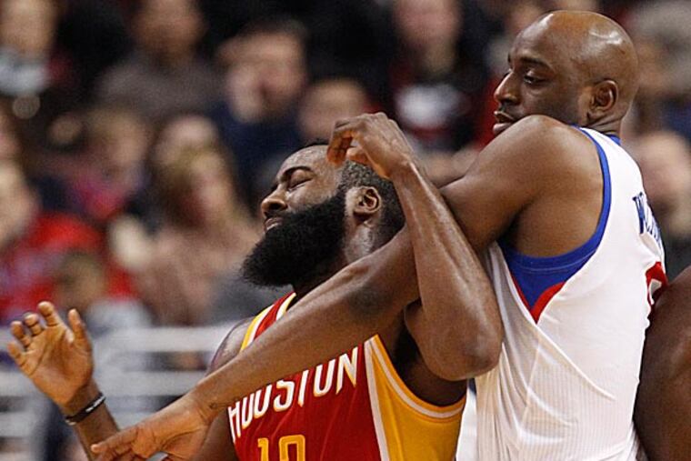 "Defensive identity" is what coach Doug Collins looks for from his 76ers, and the ones who appear to match his desire are Damien Wilkins and Royal Ivey. (Ron Cortes/Staff Photographer)