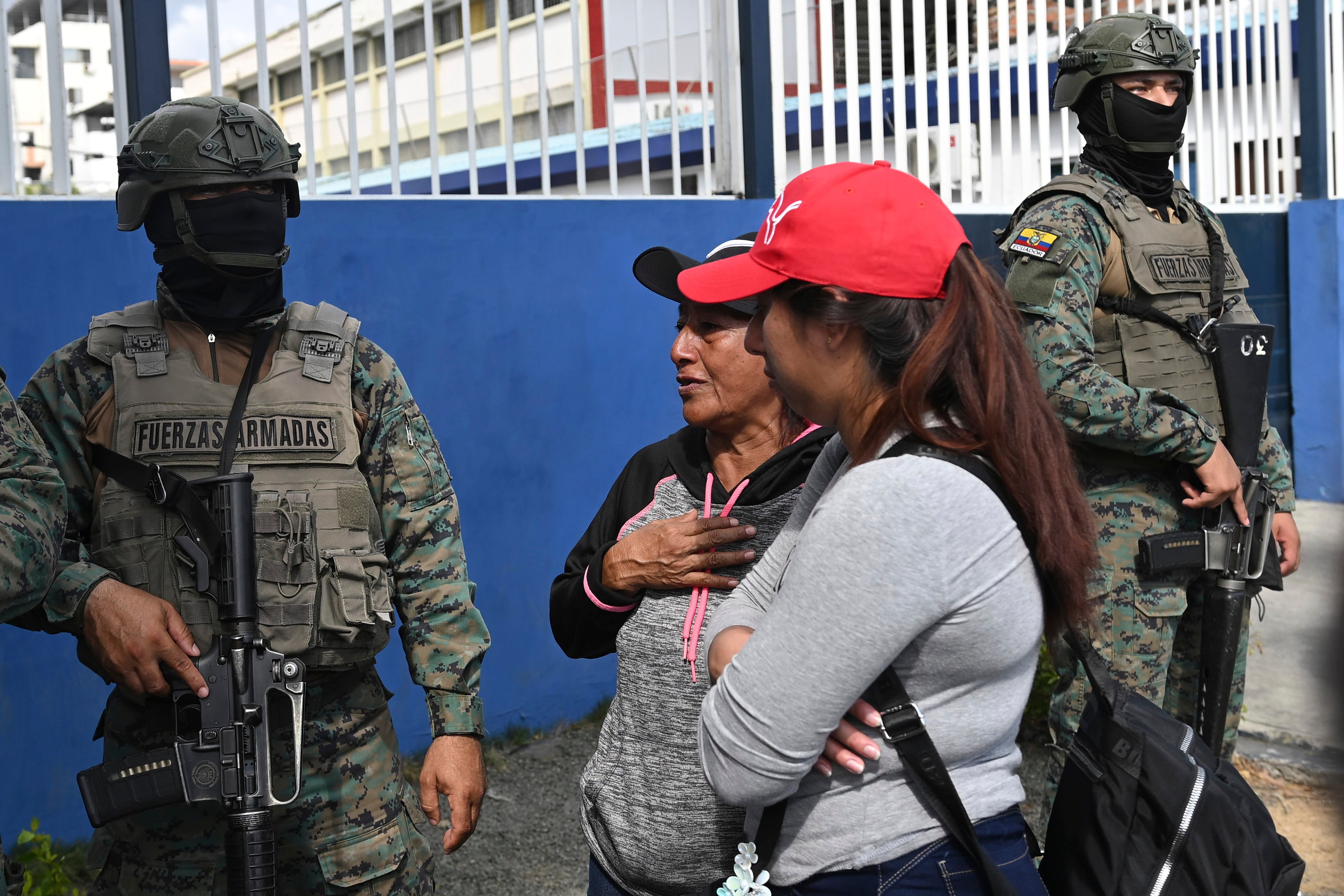 US sinks an Ecuadorian ship in the Pacific it alleges is tied to drug trafficking