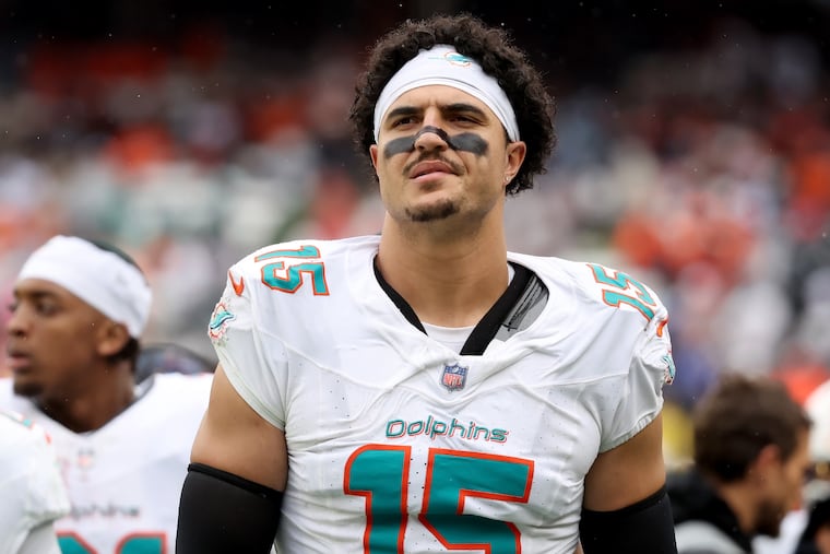 The Eagles acquired Miami Dolphins linebacker Jaelan Phillips on Monday.