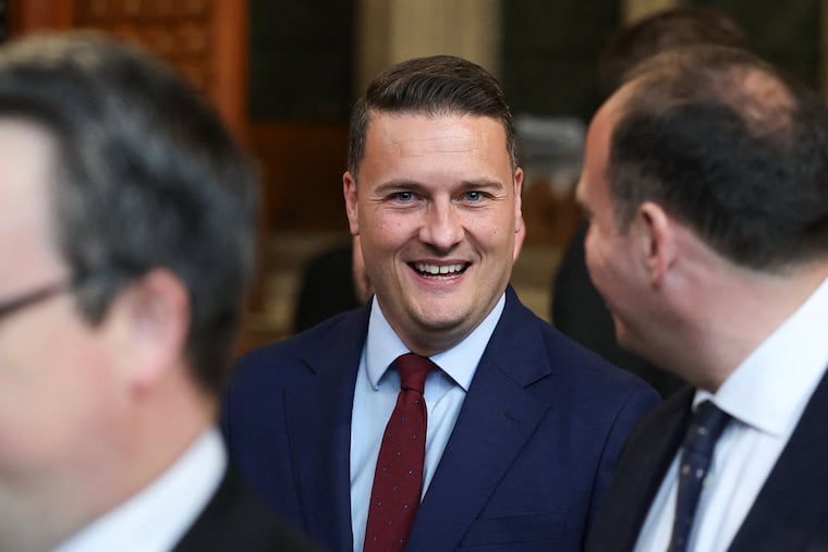 British Health Secretary Wes Streeting resigned from the cabinet Thursday, signaling a challenge to the leadership of the Labour Party by Prime Minister Keir Starmer.