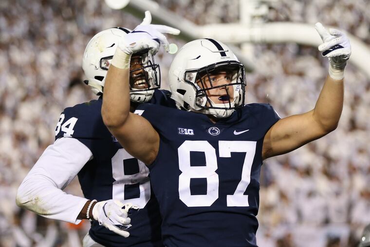 Juwan Johnson (84) and Pat Freiermuth (87) celebrating Freiermuth's fourth-quarter touchdown in last year's one-point loss to Ohio State. The Lions have covered the last three games against OSU, which is nearly a three-touchdown favorite Saturday.