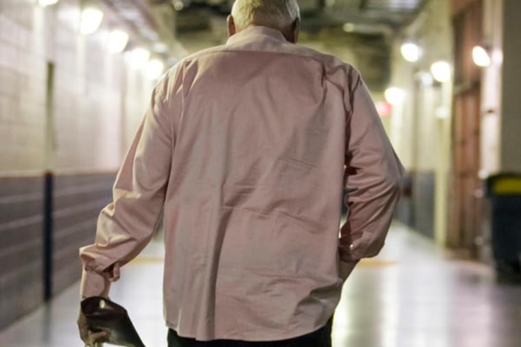 Charlie Manuel leaves Citizens Bank Park. (Chris Szagola/AP)