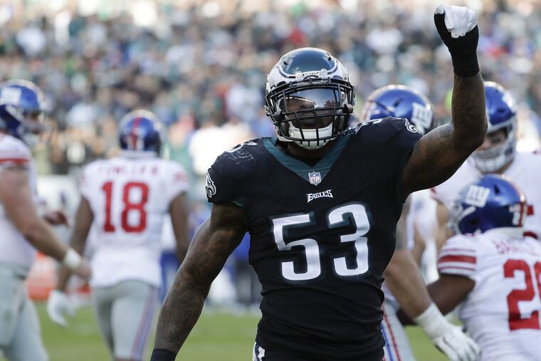 Eagles outside linebacker Nigel Bradham raises his fist after a stop on New York Giants running back Saquon Barkley on Sunday, November 25, 2018 in Philadelphia. YONG KIM / Staff Photographer