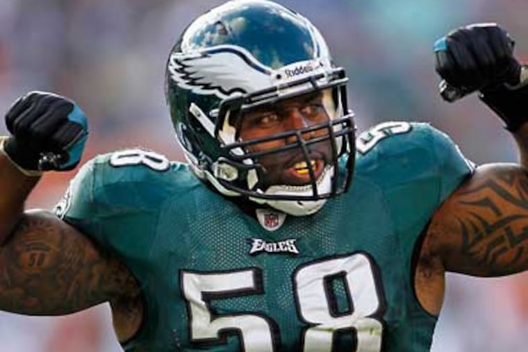 Trent Cole has set himself a goal of recording 19 sacks this season. (Ron Cortes/Staff Photographer)