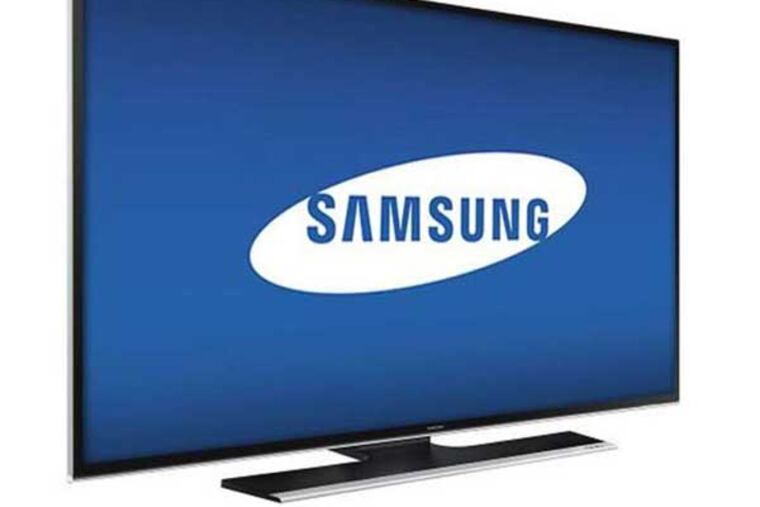 In one of the truly best buys, Best Buy is putting this Samsung 55-inch Ultra High Def TV up for sale Thanksgiving Day at $899, hundreds of dollars off list price. Supplies can't last long.