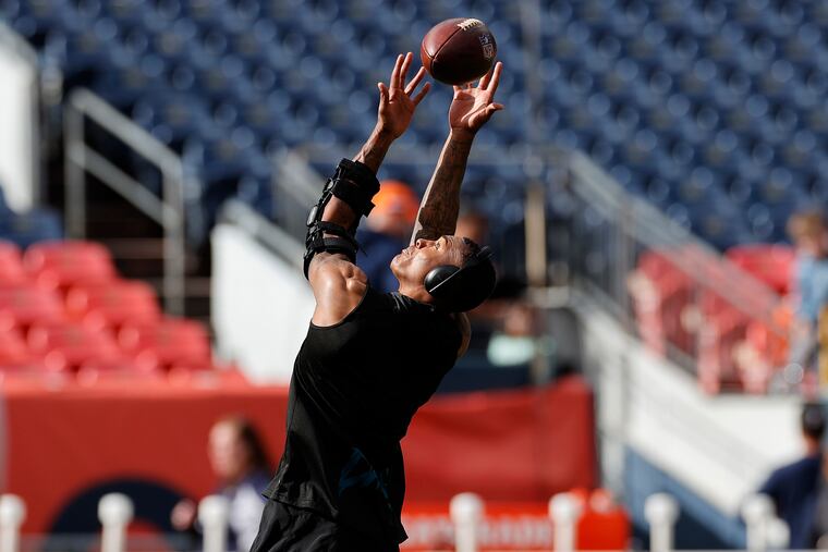 Philadelphia Eagles wide receiver DeVonta Smith warms up before the Eagles play the Broncos in Denver, Colo. on Sunday, Nov. 14, 2021.