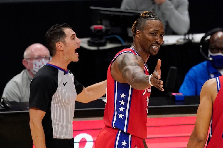 Sixers center Dwight Howard complains as he is ejected from the game during the second half of Saturday's game against the Los Angeles Clippers at the Staples Centers.