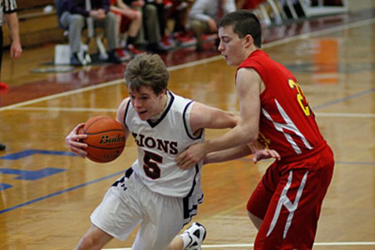 Cardinal O'Hara's Pat Hagenbach tries to drive past Haverford's Matt Donnelly.(Michael S. Wirtz/Staff Photographer)