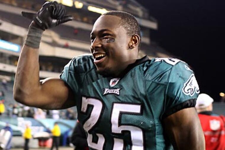 LeSean McCoy had reason to celebrate after the Eagles' win over the Giants. (Yong Kim/Staff Photographer)