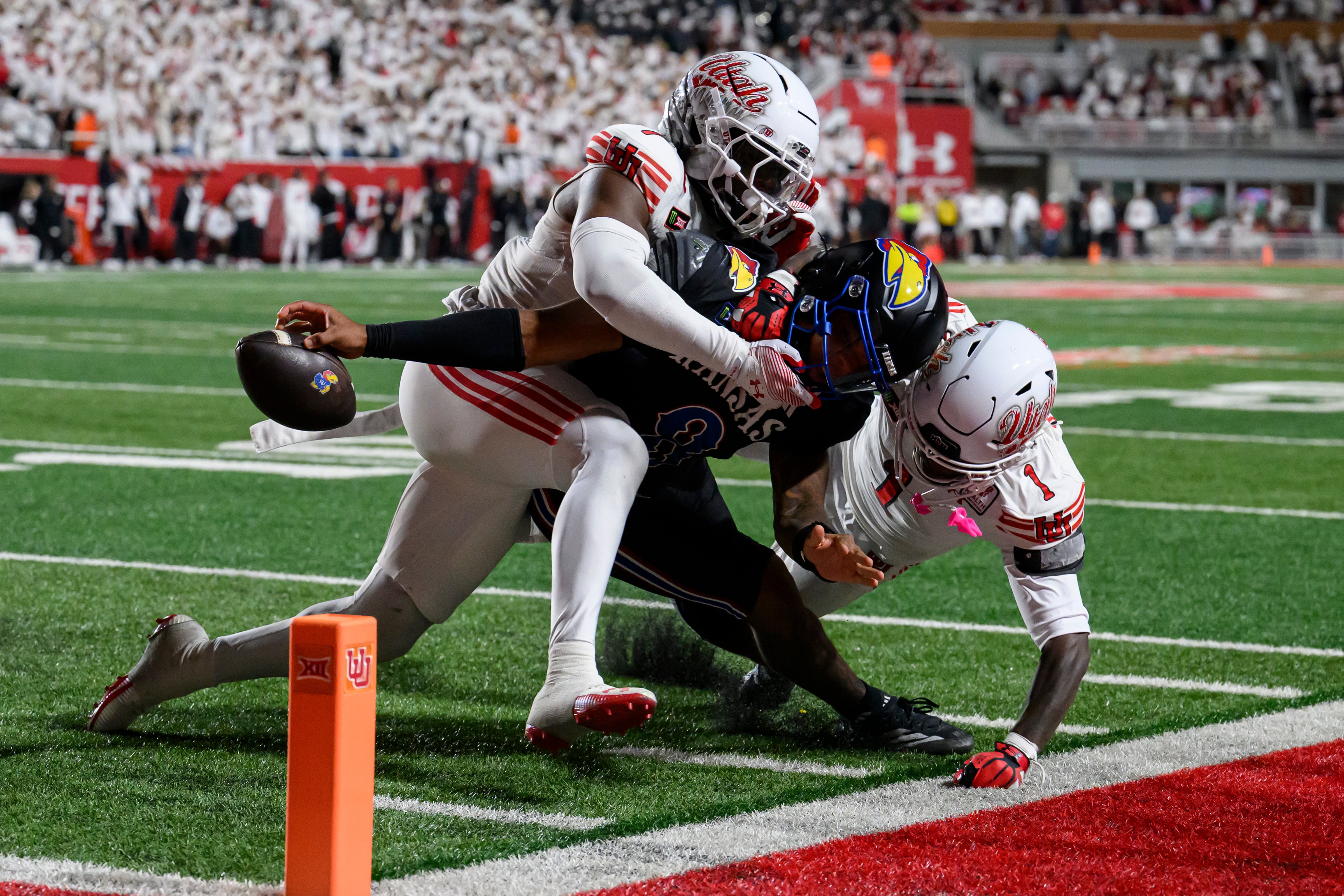 Wayshawn Parker Stars as No. 12 Utah Dominates Kansas 41-24