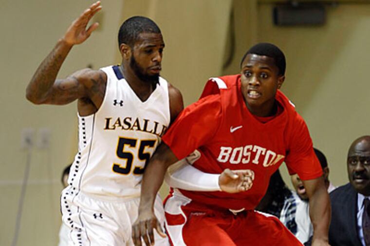 Ramon Galloway (left) got an NCAA hardship waiver to transfer from South Carolina to La Salle. (Yong Kim/Staff file photo)