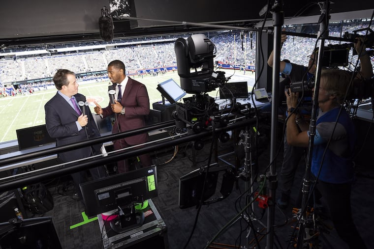 Fox Sports announcers Kenny Albert (left) and Jonathan Vilma will be calling Eagles-Browns on Sunday at Lincoln Financial Field.