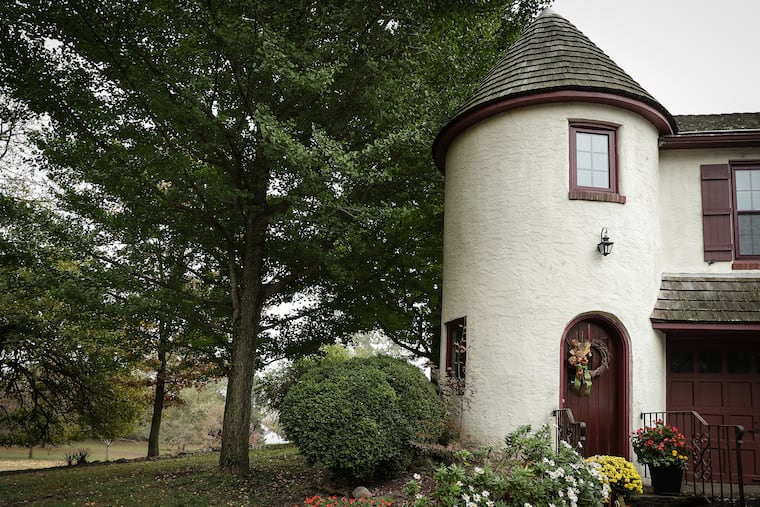 A Tudor-style addition, complete with a decorative turret, was added to the house in the 1950s. The property is protected as part of the Worth-Jefferis Rural Historic District.